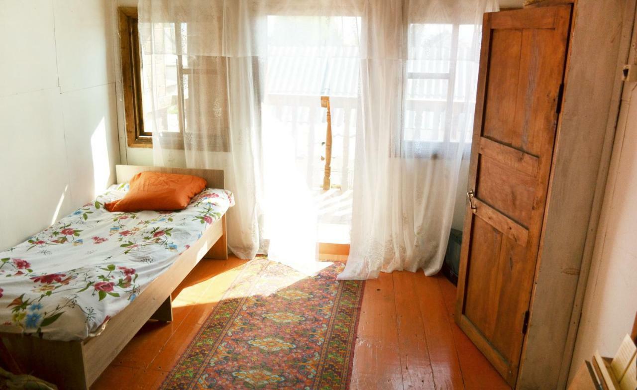Guesthouse Bermet Tong Eksteriør billede