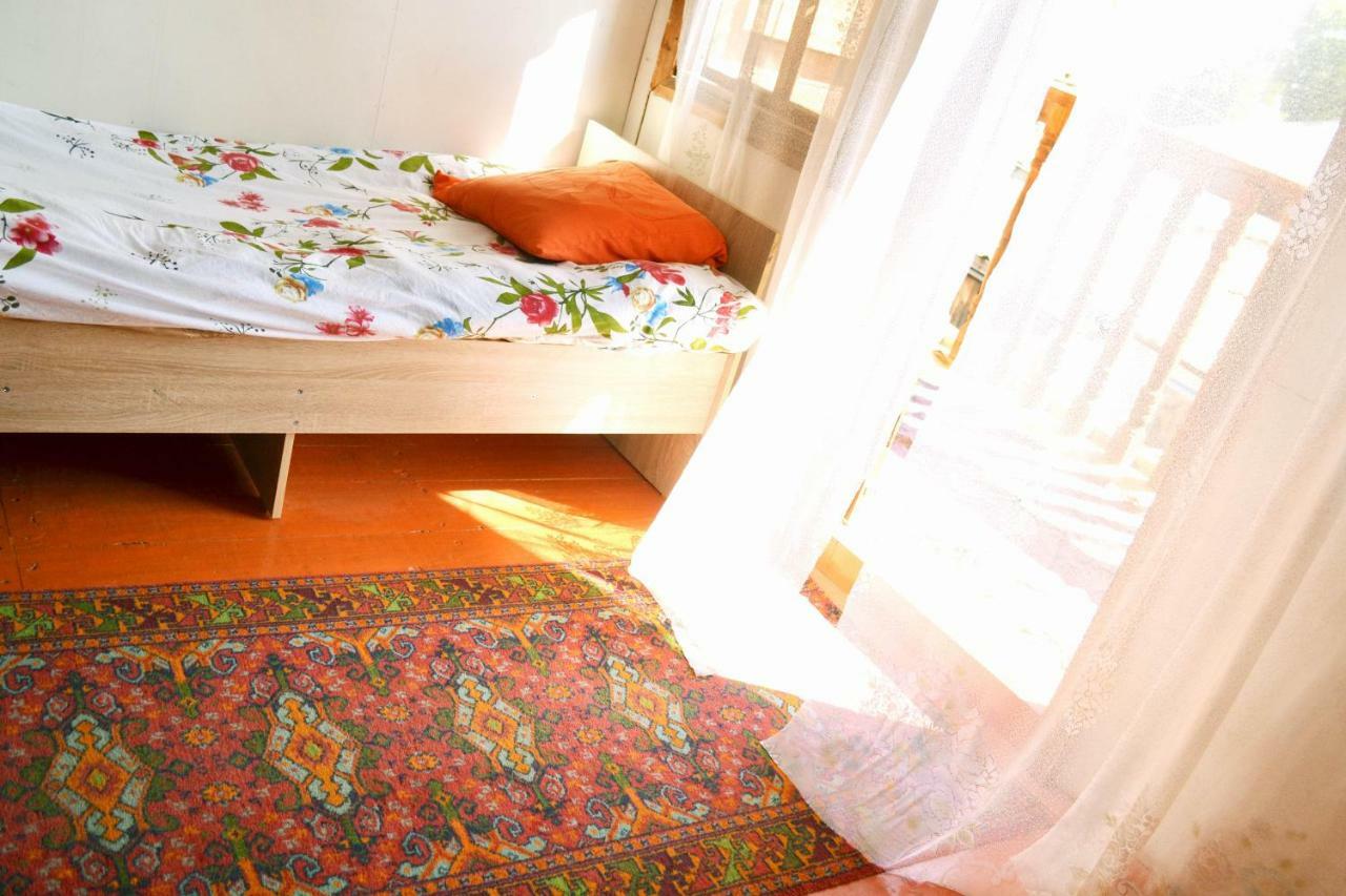 Guesthouse Bermet Tong Eksteriør billede