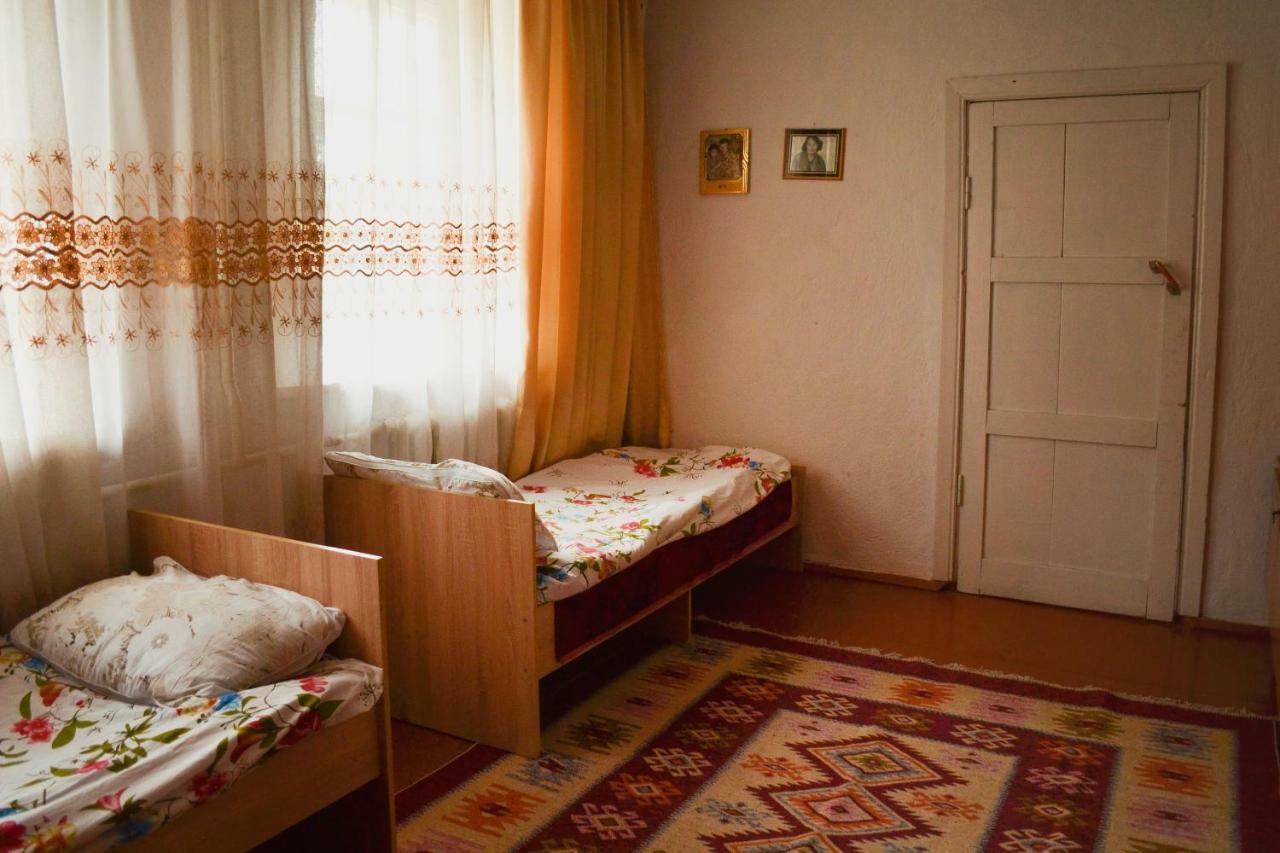 Guesthouse Bermet Tong Eksteriør billede